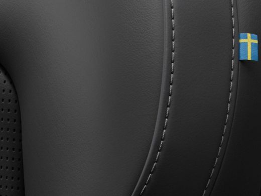 Volvo  V60 2.0 T6 Plug-in hybrid AWD Ultra Dark | Black Pakket | Massage | B&W | HUD | Gelaagd glas | Pano | ActivLease financial lease