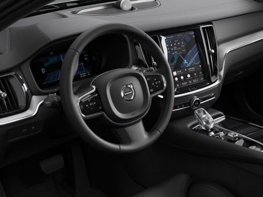 Volvo  V60 2.0 T6 Plug-in hybrid AWD Ultra Dark | Black Pakket | Massage | B&W | HUD | Gelaagd glas | Pano | ActivLease financial lease