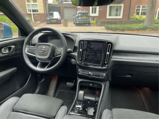 Volvo  XC40 1.5 T4 Plug-in hybrid Ultimate Bright NL-AUTO | PANODAK | TREKHAAK | HARMAN KARDON ActivLease financial lease