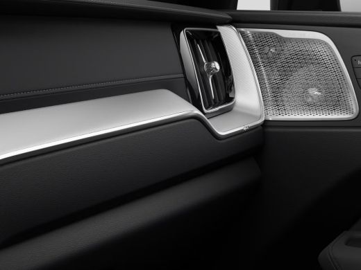 Volvo  XC60 2.0 T8 Plug-in hybrid AWD Ultra Dark Exec. Ed. | Achterbank verwarmd | Apple Carplay/Android Auto... ActivLease financial lease