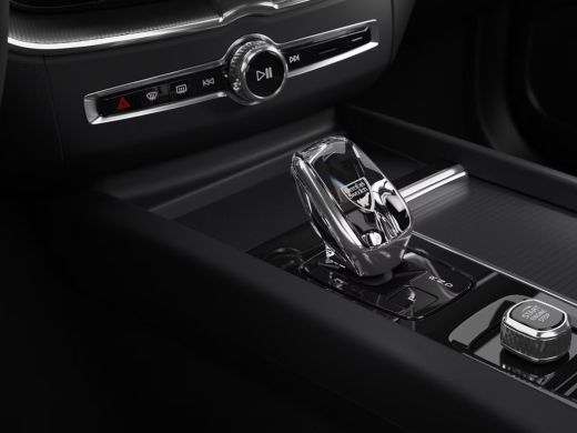 Volvo  XC60 2.0 T8 Plug-in hybrid AWD Ultra Dark Exec. Ed. | Achterbank verwarmd | Apple Carplay/Android Auto... ActivLease financial lease