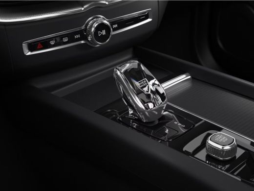 Volvo  XC60 2.0 T8 Plug-in hybrid AWD Ultra Dark Exec. Ed. | Achterbank verwarmd | Bowers & Wilkins audiosyst... ActivLease financial lease