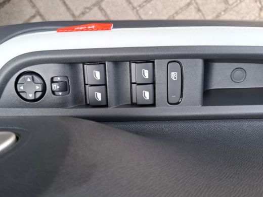 Citroën C3 Max | Achteruitrijcamera | Dagrijverlichting | Draadloze telefoonlader ActivLease financial lease