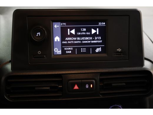 Opel Combo-e L1H1 50 kWh AIRCO PDC ActivLease financial lease
