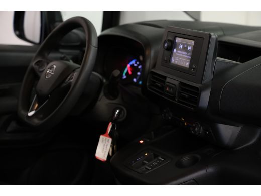 Opel Combo-e L1H1 50 kWh AIRCO PDC ActivLease financial lease