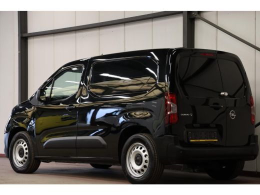 Opel Combo-e L1H1 50 kWh AIRCO PDC ActivLease financial lease