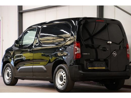 Opel Combo-e L1H1 50 kWh AIRCO PDC ActivLease financial lease