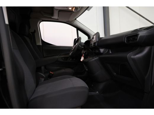Opel Combo-e L1H1 50 kWh AIRCO PDC ActivLease financial lease