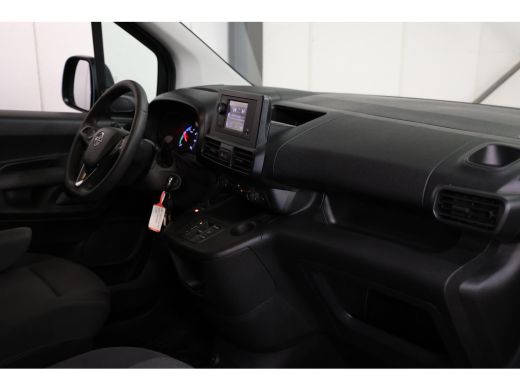 Opel Combo-e L1H1 50 kWh AIRCO PDC ActivLease financial lease