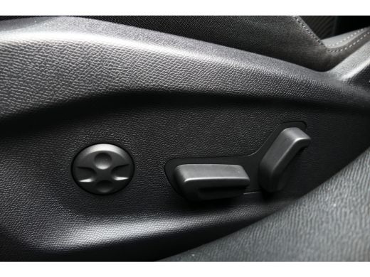 Peugeot 308 GT | Bekleding Alcantara/kunstleder | Driver Sport Pack | Elektrische parkeerrem ActivLease financial lease
