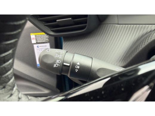 Peugeot e-2008 Allure | Active Safety Brake met camera en radar (automatisch noodremsysteem) met Distance Alert ... ActivLease financial lease