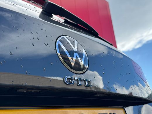 Volkswagen Passat Variant 1.4 TSI PHEV GTE Business | Navigatie | Carplay | Camera | Elek. Stoel | Massage | Stoelv... ActivLease financial lease