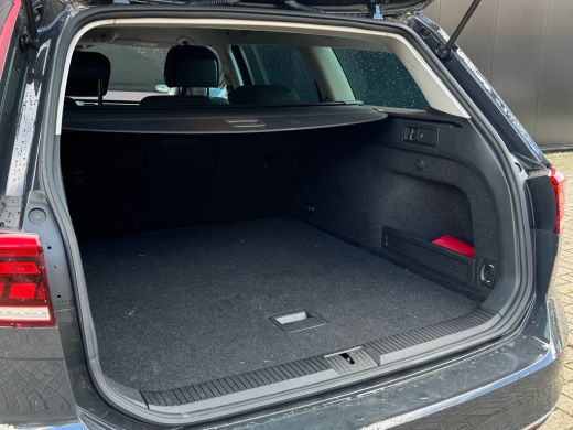Volkswagen Passat Variant 1.4 TSI PHEV GTE Business | Navigatie | Carplay | Camera | Elek. Stoel | Massage | Stoelv... ActivLease financial lease