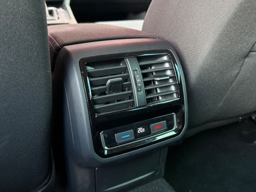Volkswagen Passat Variant 1.4 TSI PHEV GTE Business | Navigatie | Carplay | Camera | Elek. Stoel | Massage | Stoelv... ActivLease financial lease