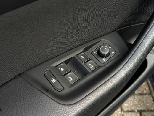 Volkswagen Passat Variant 1.4 TSI PHEV GTE Business | Navigatie | Carplay | Camera | Elek. Stoel | Massage | Stoelv... ActivLease financial lease