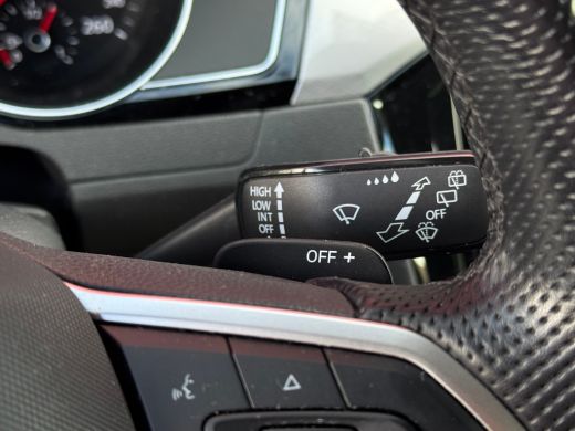 Volkswagen Passat Variant 1.4 TSI PHEV GTE Business | Navigatie | Carplay | Camera | Elek. Stoel | Massage | Stoelv... ActivLease financial lease