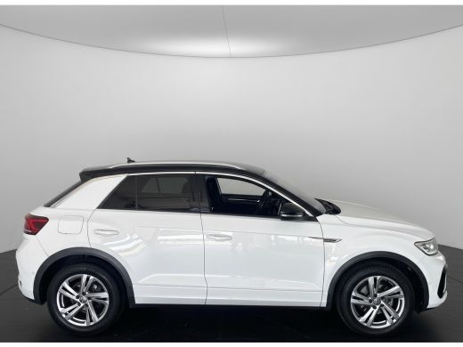 Volkswagen T-Roc TSI 110PK R-LINE BUSINESS CAMERA/MASSAGE/IQ.LIGHT ActivLease financial lease