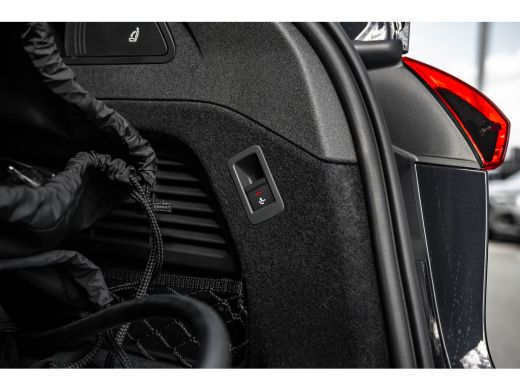 Audi A5 Avant S edition, A5 (2025) | Adaptive cruise control | Aluminium optiek in het interieur | Audi s... ActivLease financial lease