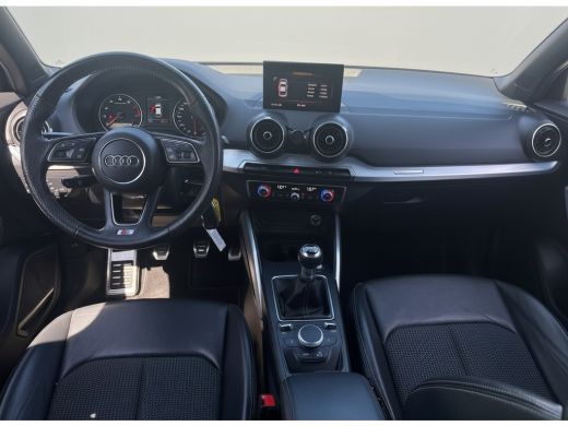 Audi Q2 35 TFSI 150PK S-LINE EDITION NAVI/PDC/HALF-LEDER ActivLease financial lease