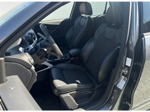 Audi Q2 35 TFSI 150PK S-LINE EDITION NAVI/PDC/HALF-LEDER ActivLease financial lease