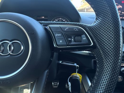 Audi Q2 35 TFSI 150PK S-LINE EDITION NAVI/PDC/HALF-LEDER ActivLease financial lease