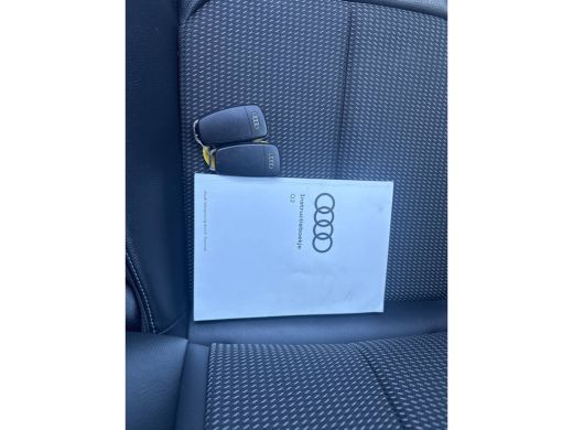 Audi Q2 35 TFSI 150PK S-LINE EDITION NAVI/PDC/HALF-LEDER ActivLease financial lease