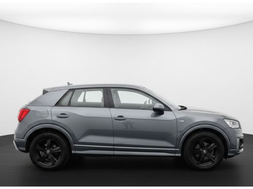 Audi Q2 35 TFSI 150PK S-LINE EDITION NAVI/PDC/HALF-LEDER ActivLease financial lease