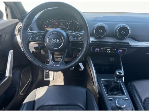 Audi Q2 35 TFSI 150PK S-LINE EDITION NAVI/PDC/HALF-LEDER ActivLease financial lease