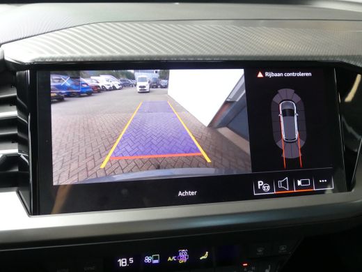Audi Q4 e-tron 40 Advanced edition 77 kWh | SOH 94% | TREKHAAK | ADAPTIVE CRUISE | CAMERA | PARKEERSENSOREN V+A ... ActivLease financial lease