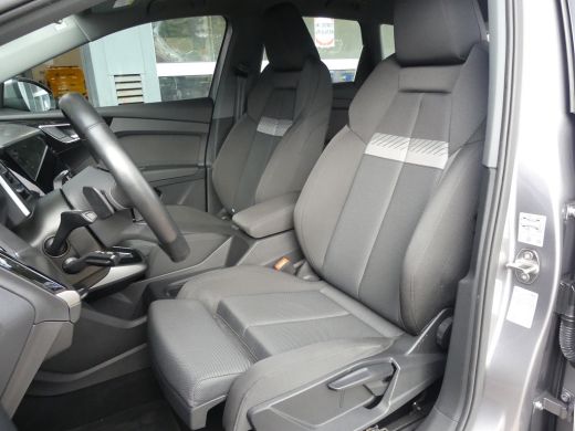 Audi Q4 e-tron 40 Advanced edition 77 kWh | SOH 94% | TREKHAAK | ADAPTIVE CRUISE | CAMERA | PARKEERSENSOREN V+A ... ActivLease financial lease