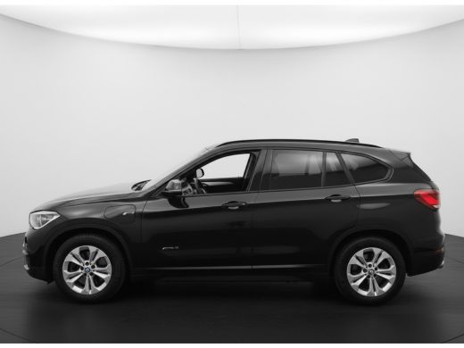BMW X1 xDrive25e Executive CAMERA/NAVI/HEAD-UP ActivLease financial lease
