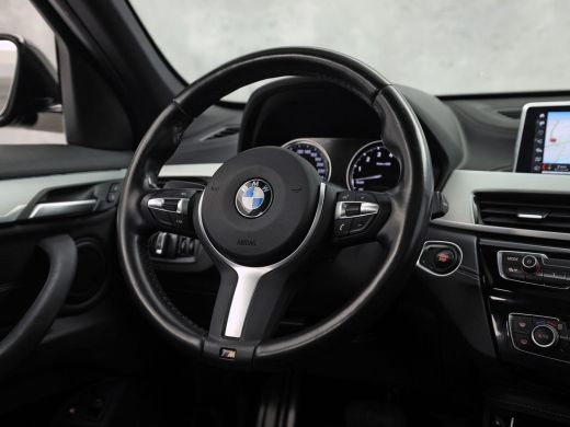 BMW X1 xDrive25e M Sport High Executive 221Pk Automaat (PANORAMADAK, M PAKKET, GROOT NAVI, LEDER, STOELV... ActivLease financial lease
