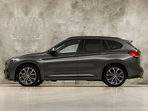 BMW X1 xDrive25e M Sport High Executive 221Pk Automaat (PANORAMADAK, M PAKKET, GROOT NAVI, LEDER, STOELV... ActivLease financial lease