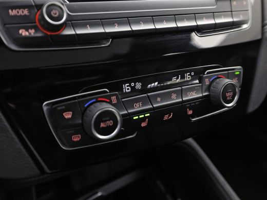 BMW X1 xDrive25e M Sport High Executive 221Pk Automaat (PANORAMADAK, M PAKKET, GROOT NAVI, LEDER, STOELV... ActivLease financial lease