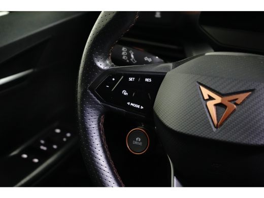 CUPRA Born Adrenaline 82 kWh l 360gr Camera l 19" l PDC v&a l Stoelverwarming l Matrix LED l Speciale bekled... ActivLease financial lease