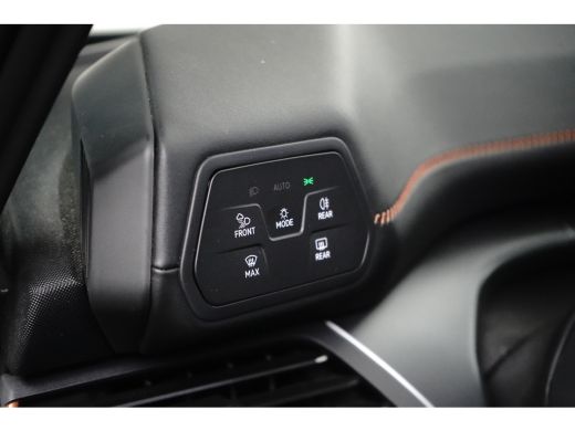 CUPRA Born Adrenaline 82 kWh l 360gr Camera l 19" l PDC v&a l Stoelverwarming l Matrix LED l Speciale bekled... ActivLease financial lease
