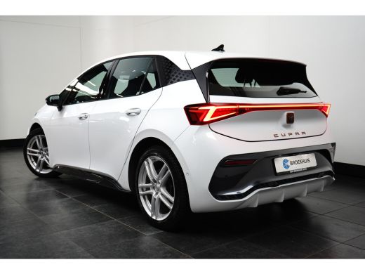 CUPRA Born Adrenaline 82 kWh l 360gr Camera l 19" l PDC v&a l Stoelverwarming l Matrix LED l Speciale bekled... ActivLease financial lease