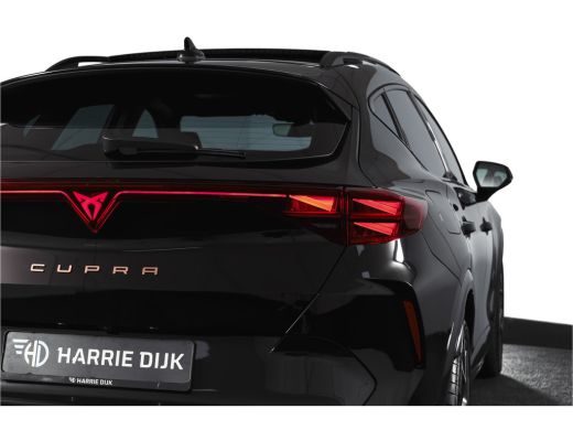 CUPRA Formentor 1.5 TSI e-Hybrid 204 PK Business | S/K-Panodak | Matrix Led | Elek Trekhaak | Dig. Cockpit | Adap... ActivLease financial lease