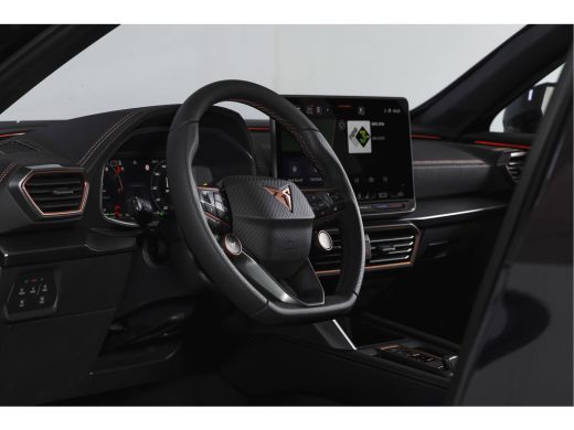 CUPRA Formentor 1.5 TSI e-Hybrid 204 PK Business | S/K-Panodak | Matrix Led | Elek Trekhaak | Dig. Cockpit | Adap... ActivLease financial lease