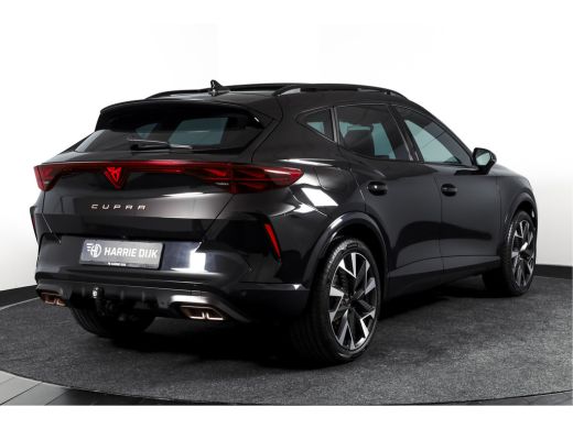 CUPRA Formentor 1.5 TSI e-Hybrid 204 PK Business | S/K-Panodak | Matrix Led | Elek Trekhaak | Dig. Cockpit | Adap... ActivLease financial lease