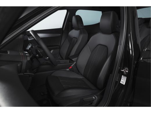CUPRA Formentor 1.5 TSI e-Hybrid 204 PK Business | S/K-Panodak | Matrix Led | Elek Trekhaak | Dig. Cockpit | Adap... ActivLease financial lease