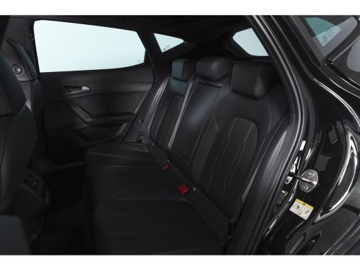 CUPRA Formentor 1.5 TSI e-Hybrid 204 PK Business | S/K-Panodak | Matrix Led | Elek Trekhaak | Dig. Cockpit | Adap... ActivLease financial lease