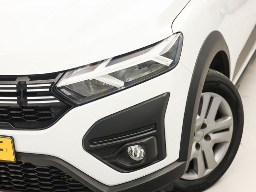 Dacia Jogger 1.0 TCe 100 ECO-G Sport 7 Persoons (APPLE CARPLAY, LPG, NAVIGATIE, GETINT GLAS, CRUISE, SPORTSTOE... ActivLease financial lease