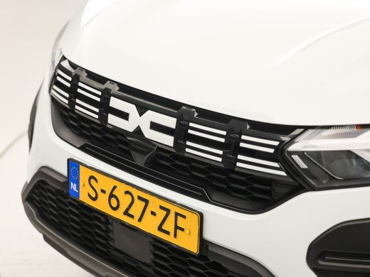 Dacia Jogger 1.0 TCe 100 ECO-G Sport 7 Persoons (APPLE CARPLAY, LPG, NAVIGATIE, GETINT GLAS, CRUISE, SPORTSTOE... ActivLease financial lease