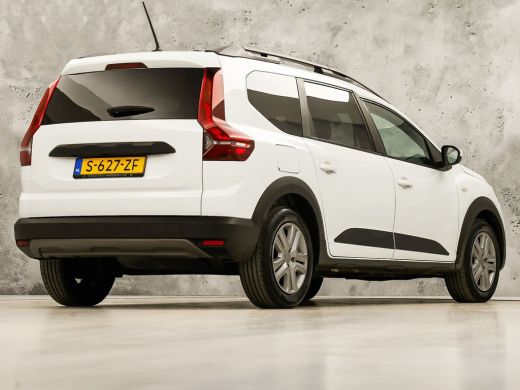 Dacia Jogger 1.0 TCe 100 ECO-G Sport 7 Persoons (APPLE CARPLAY, LPG, NAVIGATIE, GETINT GLAS, CRUISE, SPORTSTOE... ActivLease financial lease