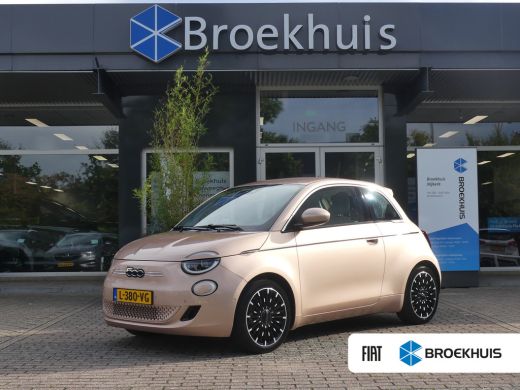 Fiat 500 3+1 La Prima 42 kWh | SOH 93% | ADAPTIVE CRUISE | DODEHOEKDETECTIE | CAMERA | STOELVERWARMING | P... ActivLease financial lease