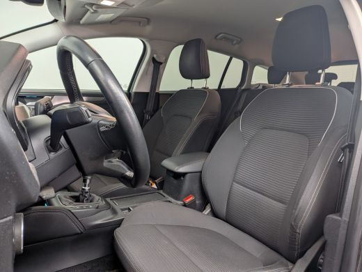 Ford Focus 1.0EB Hybrid Titanium X Business | NL-AUTO! | 1E EIGENAAR! | TREKHAAK | CAMERA | CRUISE | NAVI | ... ActivLease financial lease