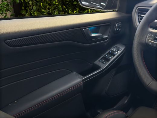 Ford Kuga 2.5 PHEV ST-Line X | Achterbank verwarmd | Achteruitrijcamera | Apple Carplay/Android Auto|telefo... ActivLease financial lease