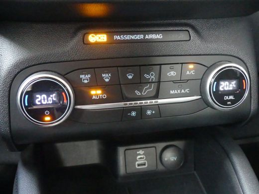 Ford Kuga 2.5 PHEV Titanium | CAMERA | PARKEERSENSOREN V+A | CRUISE | APPLE CARPLAY / ANDROID AUTO | NAVI |... ActivLease financial lease
