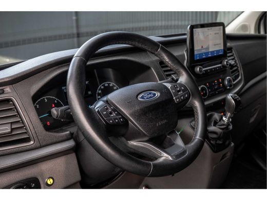 Ford Transit Custom L1H1 | 3-Zits | 130 PK | Camera | Cruise | PDC | Airco | Trekhaak ActivLease financial lease